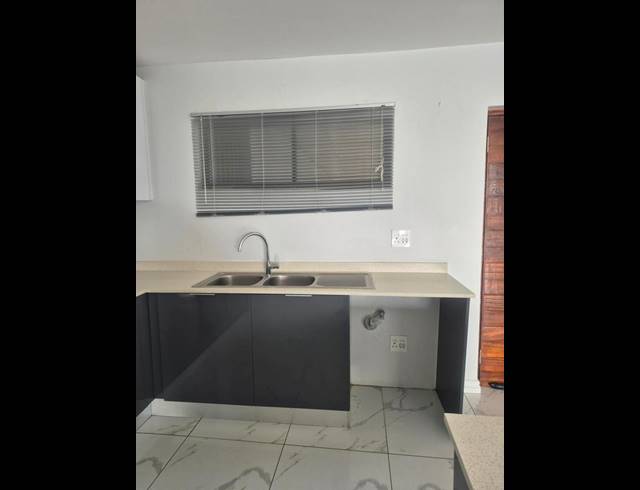 3 BEDROOM APARTMENT FOR SALE IN WINDERMERE